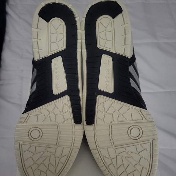 Adidas Rivalry  Consortium - Picture 5 of 12